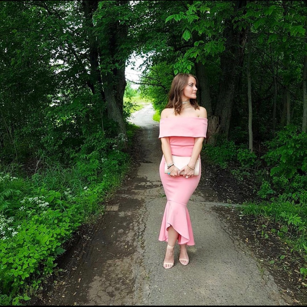 Off the shoulder mermaid dress